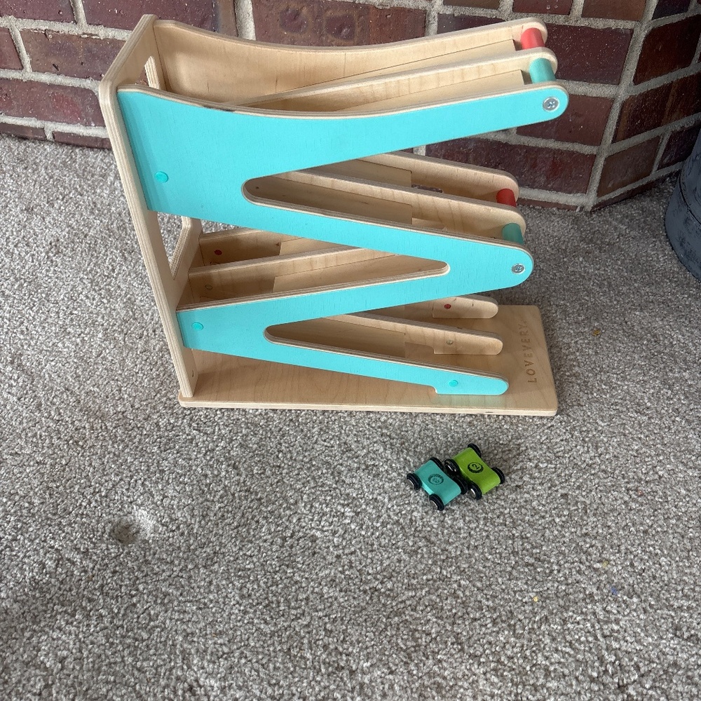 Lovevery car ramp